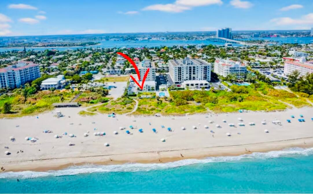 125 S Ocean Avenue 104, Palm Beach Shores, FL 33404