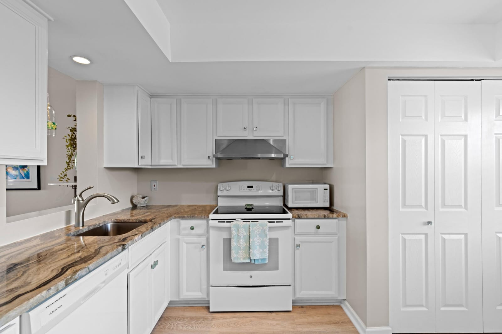 27 Abbey Lane 307, Delray Beach, FL 33446 photo 10