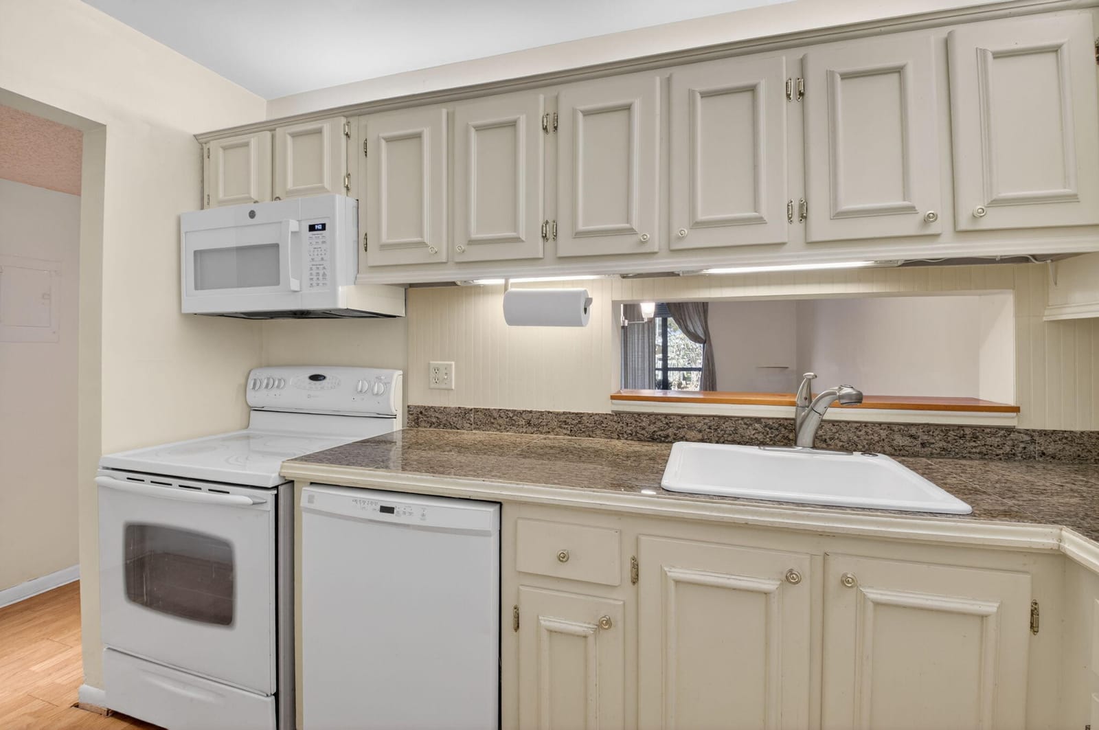 5190 Las Verdes Circle 120, Delray Beach, FL 33484 photo 14