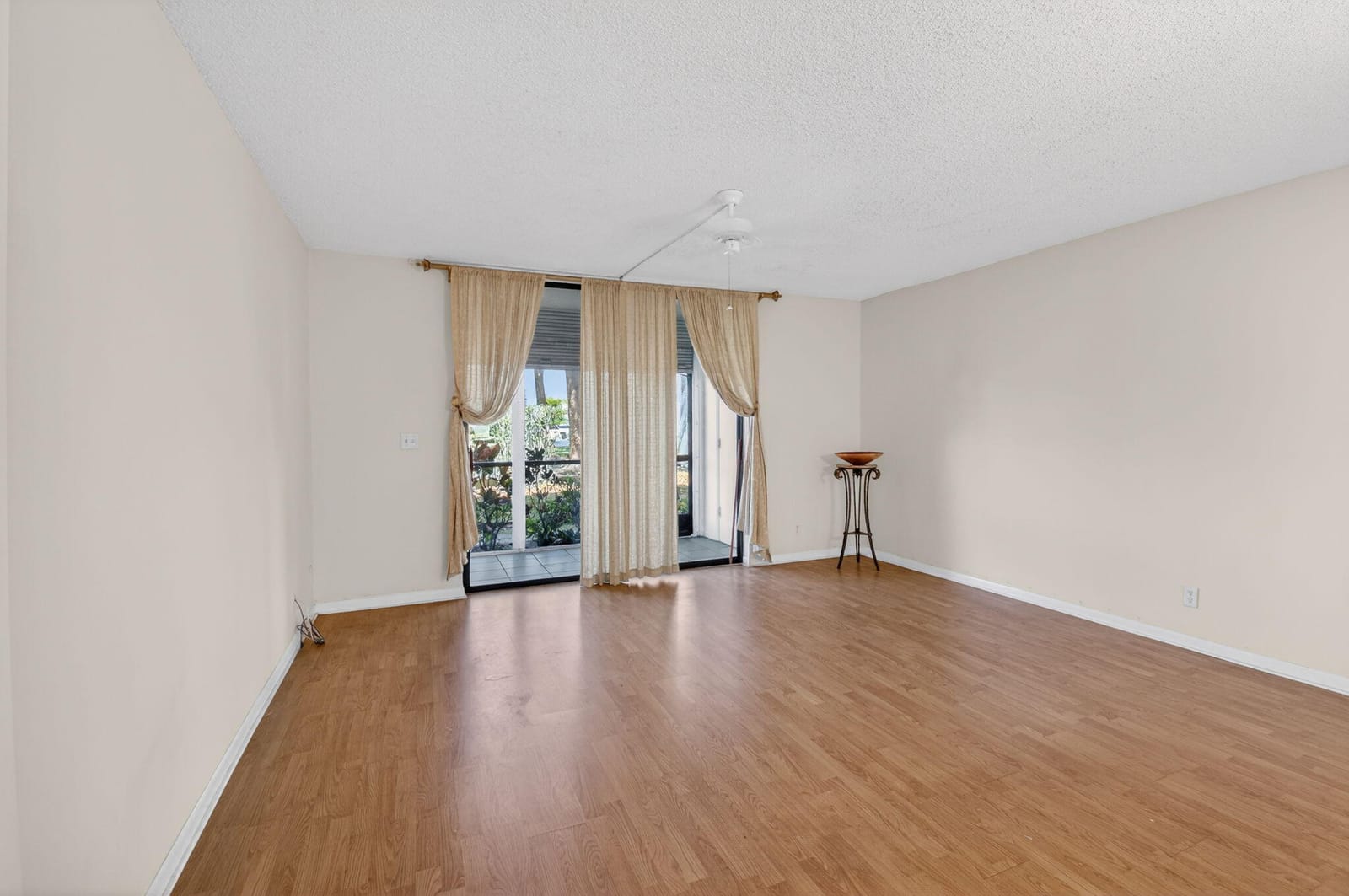 5190 Las Verdes Circle 120, Delray Beach, FL 33484 photo 6