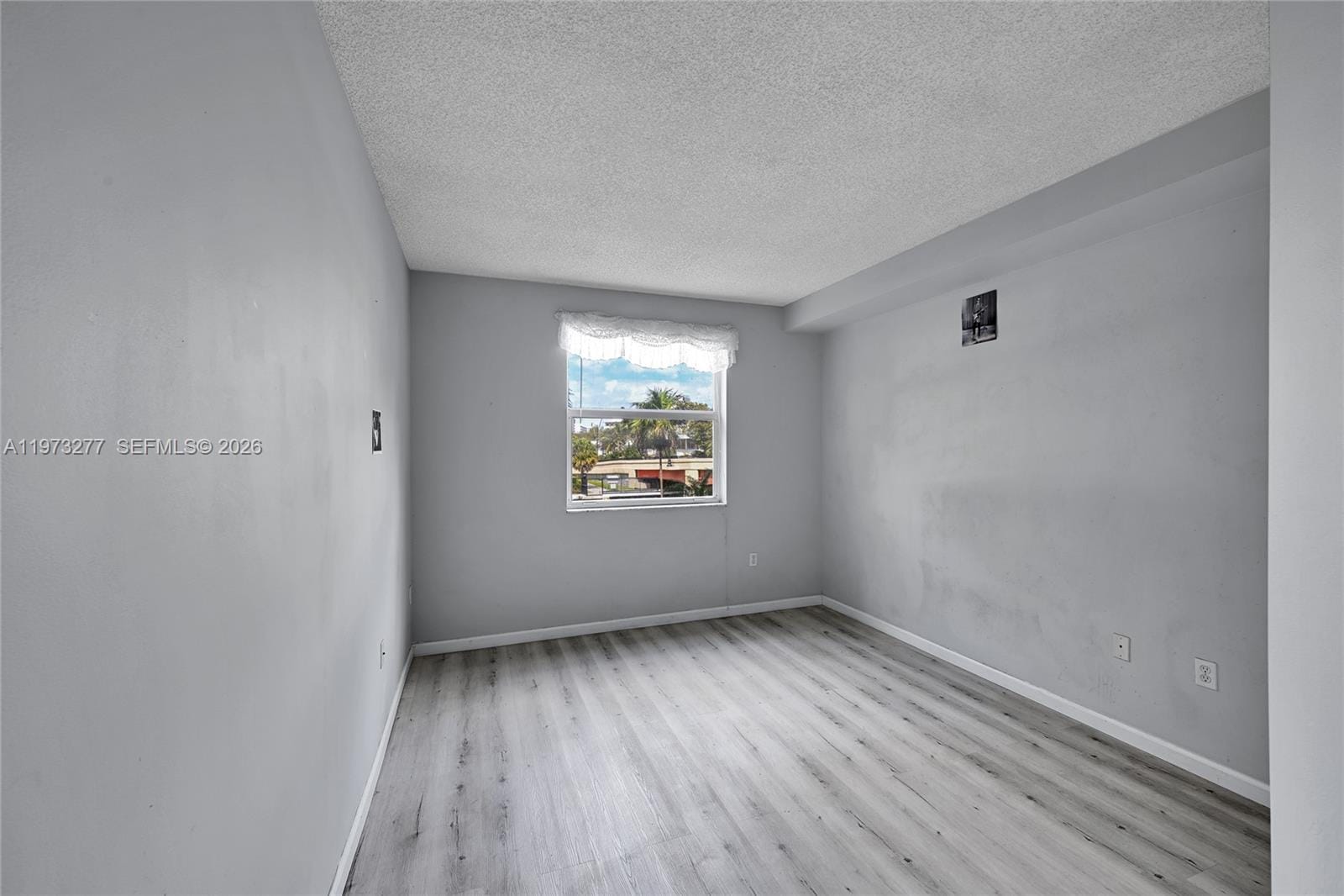 17150 N Bay Road 2210, Sunny Isles Beach, FL 33160 photo 17