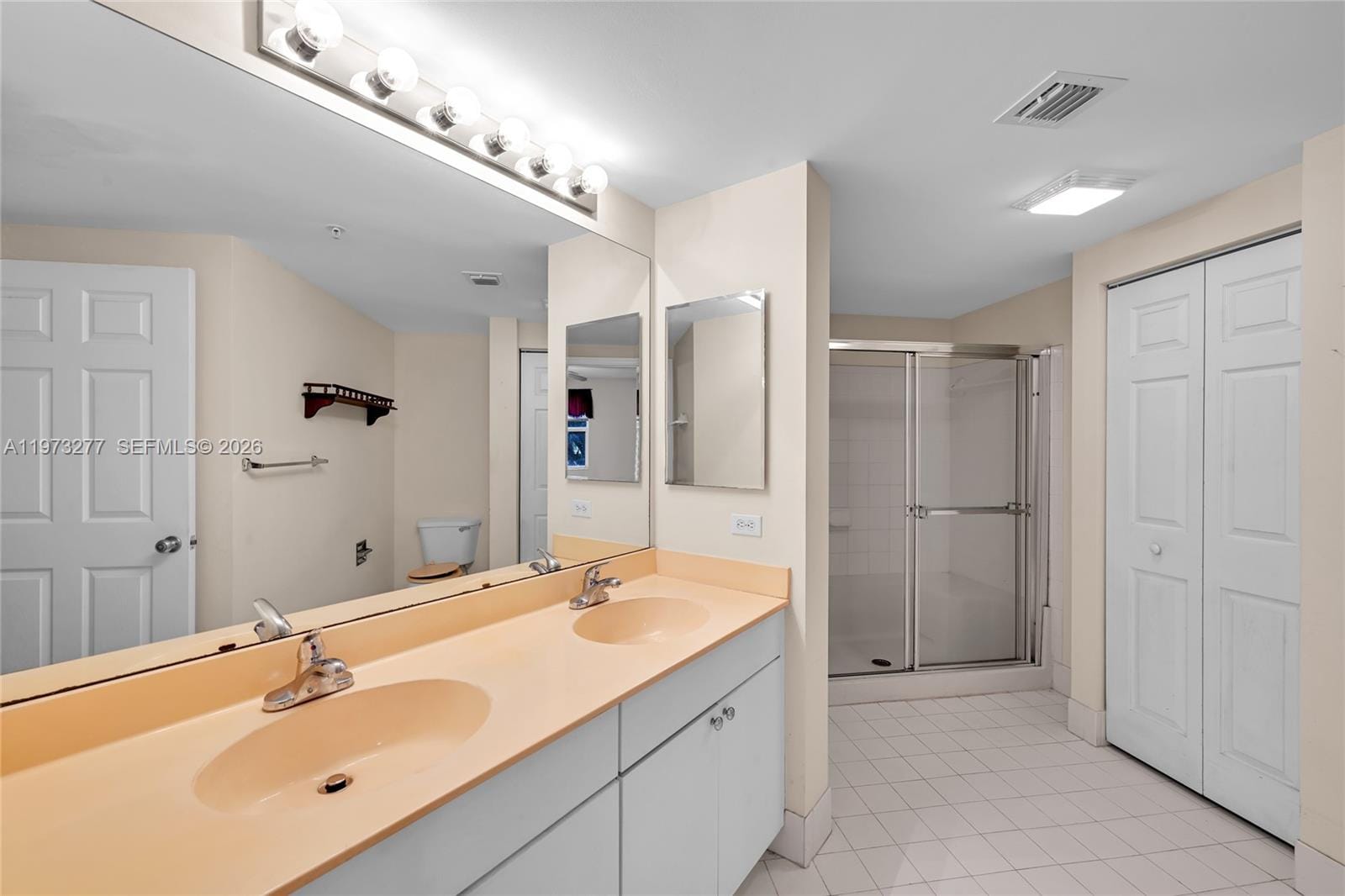 17150 N Bay Road 2210, Sunny Isles Beach, FL 33160 photo 23