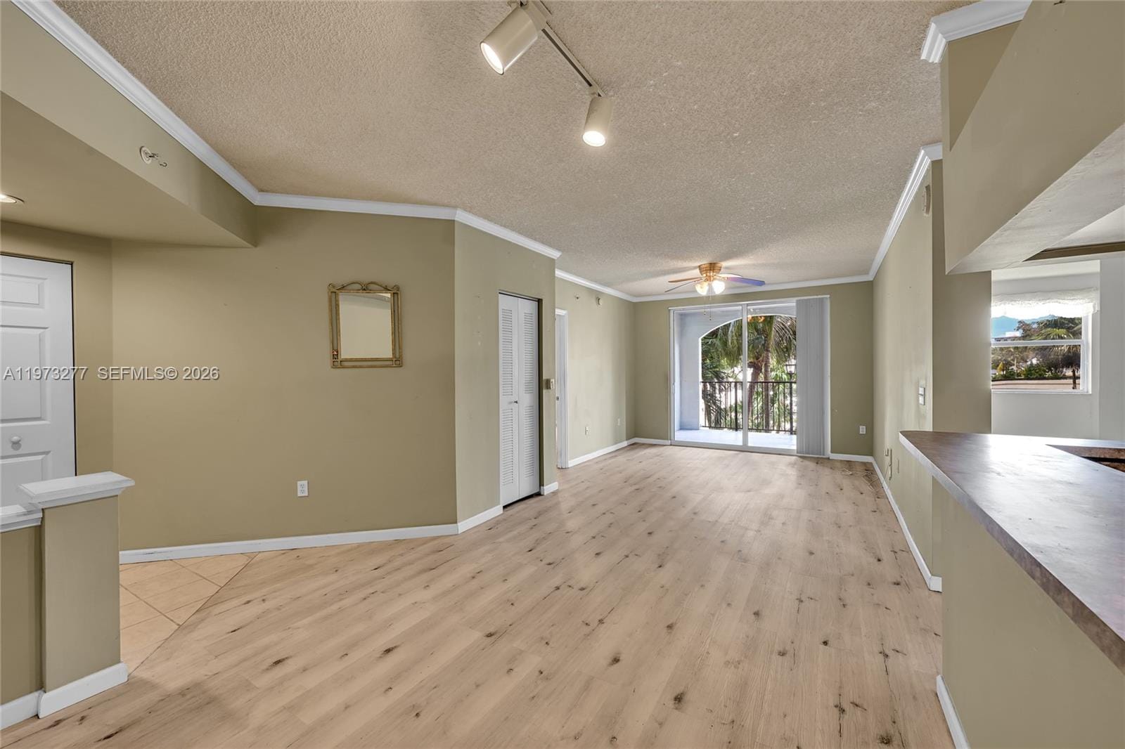 17150 N Bay Road 2210, Sunny Isles Beach, FL 33160 photo 5