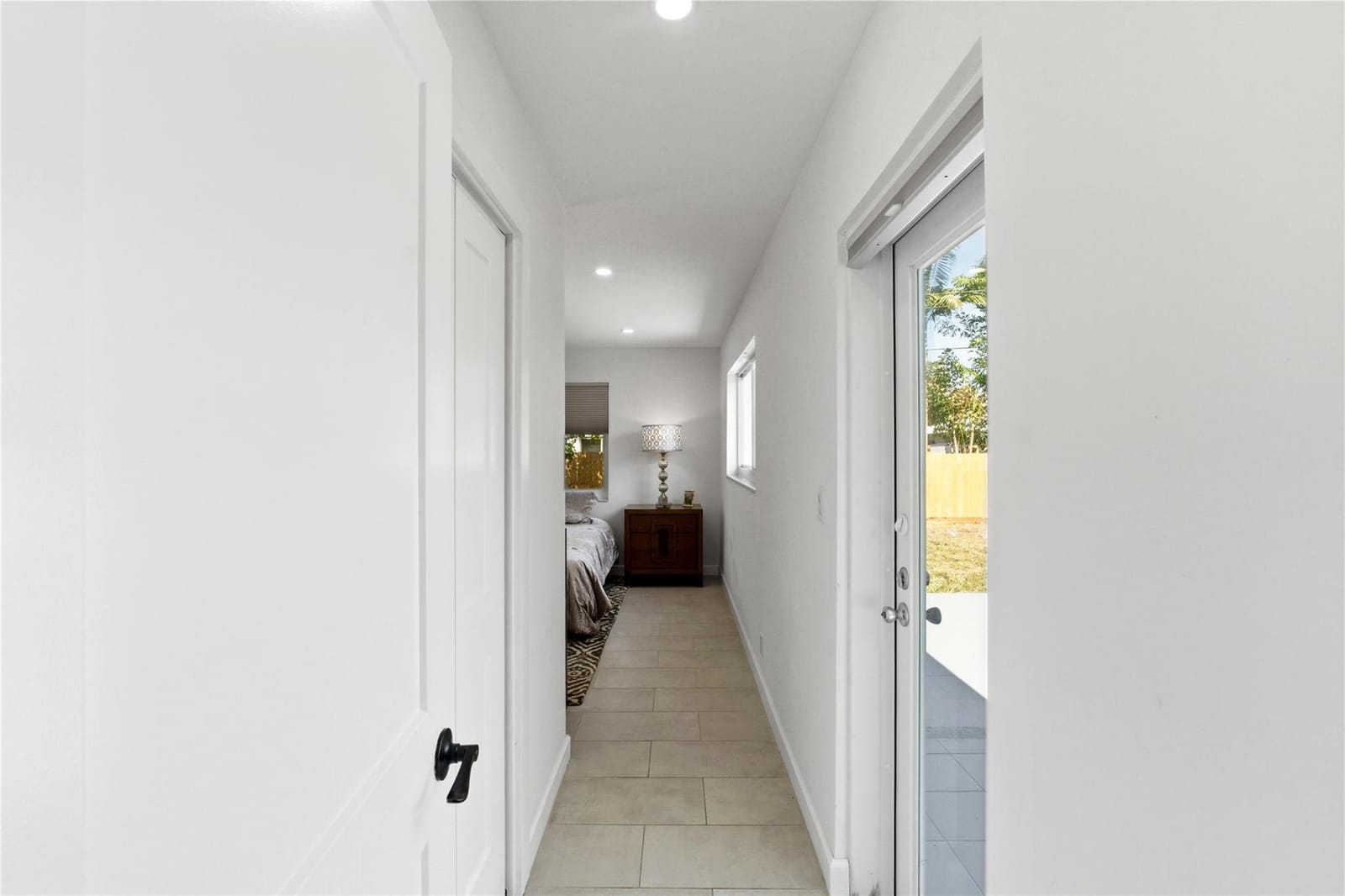 1741 NE 40th Street, Oakland Park, FL 33334 photo 12