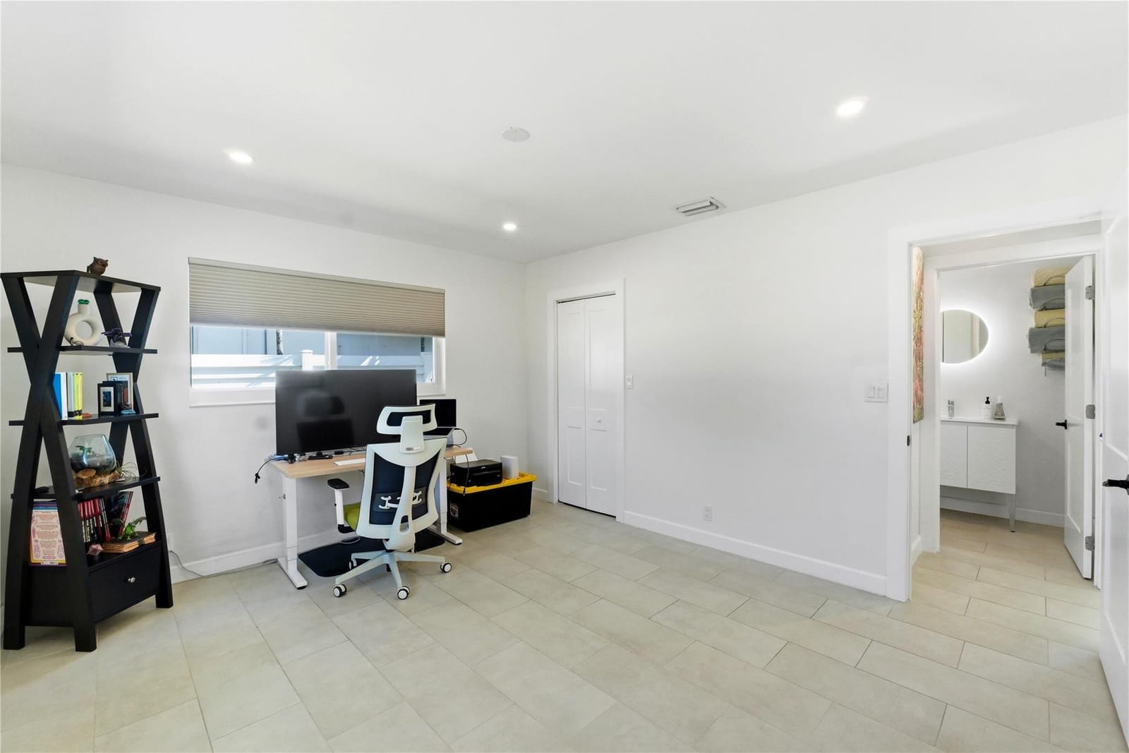1741 NE 40th Street, Oakland Park, FL 33334 photo 20