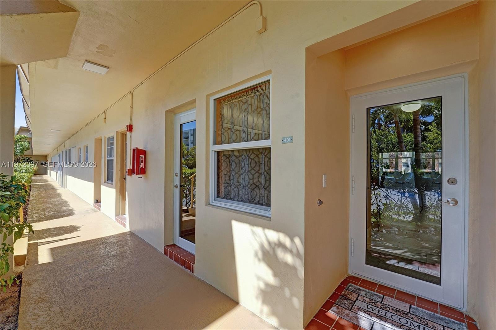 851 NE 14th Avenue 401, Hallandale Beach, FL 33009 photo 2
