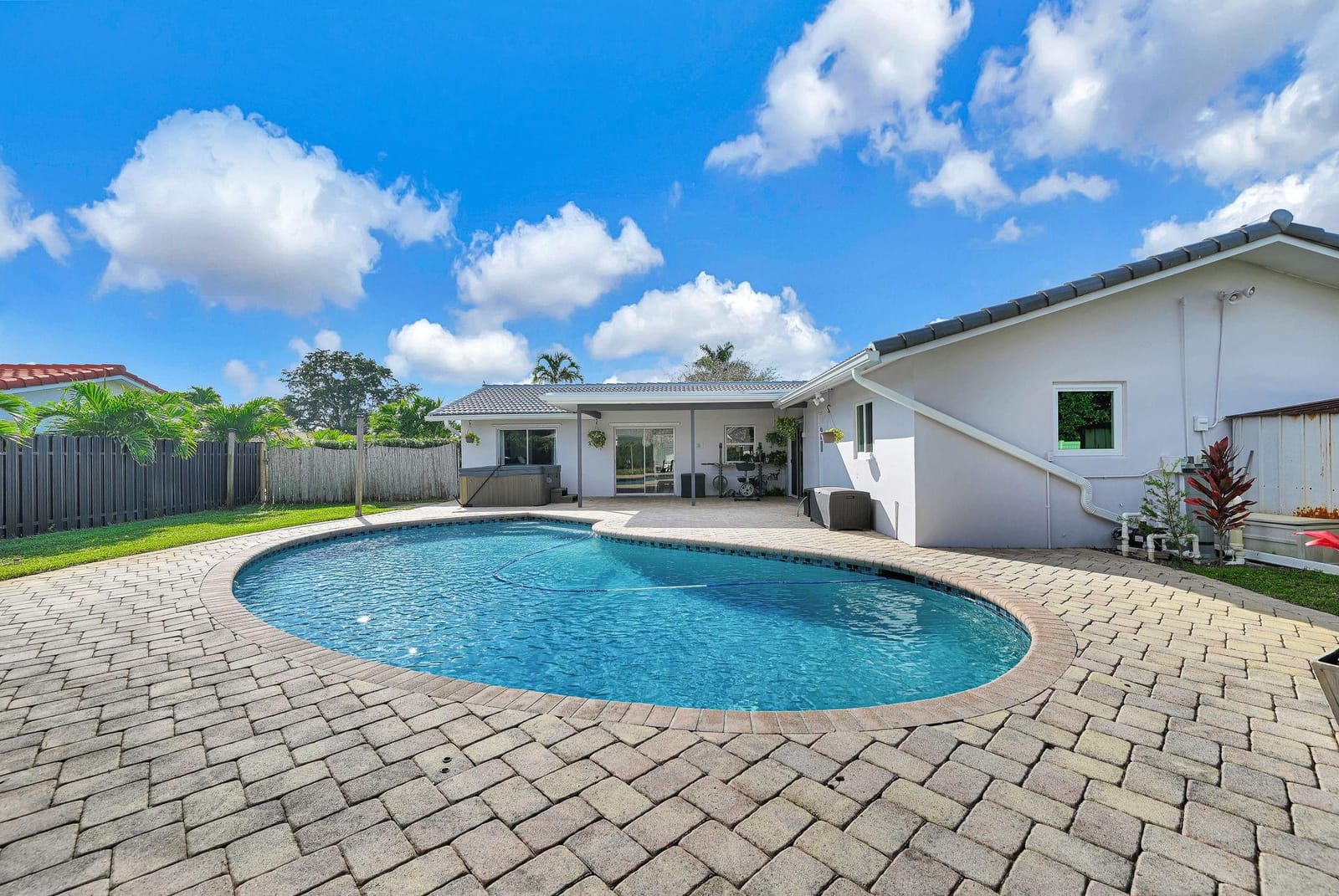 9921 NW 38th Street, Coral Springs, FL 33065 photo 26