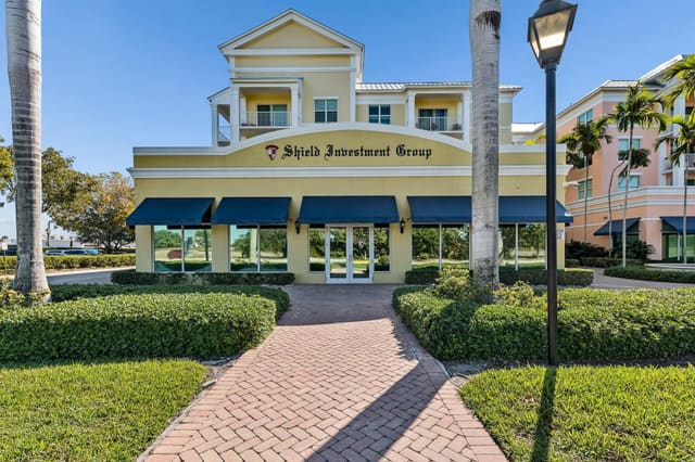 826 N Dixie Highway 1, Lantana, FL 33462