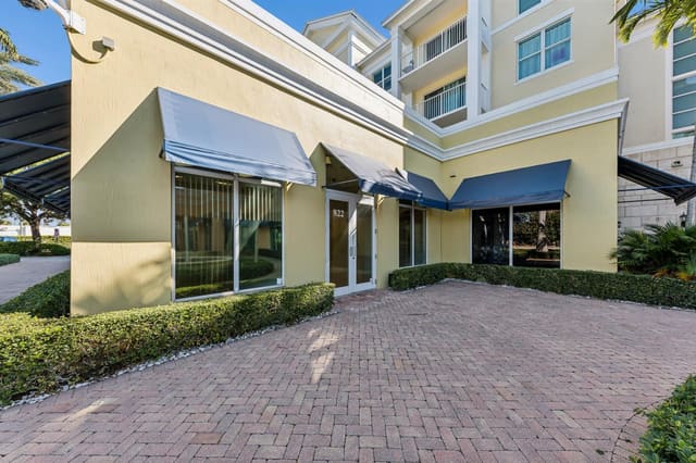 826 N Dixie Highway 11-15, Lantana, FL 33462