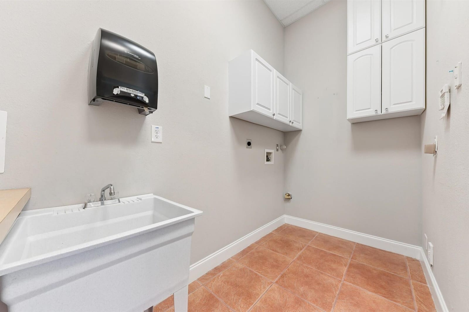 826 N Dixie Highway 11-15, Lantana, FL 33462 photo 13