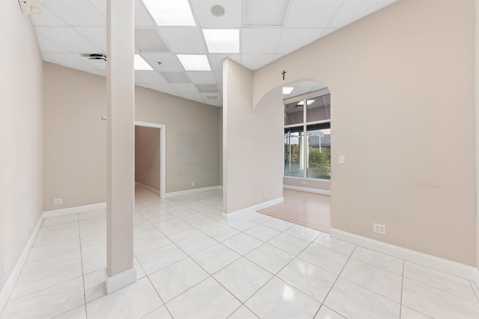 826 N Dixie Highway 11-15, Lantana, FL 33462 photo 8