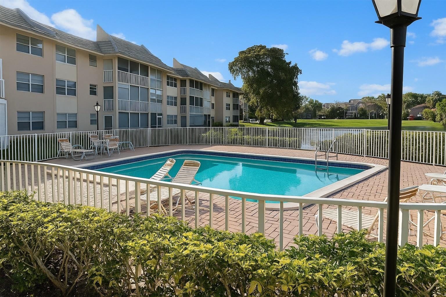 2850 Forest Hills Boulevard 204, Coral Springs, FL 33065 photo 3