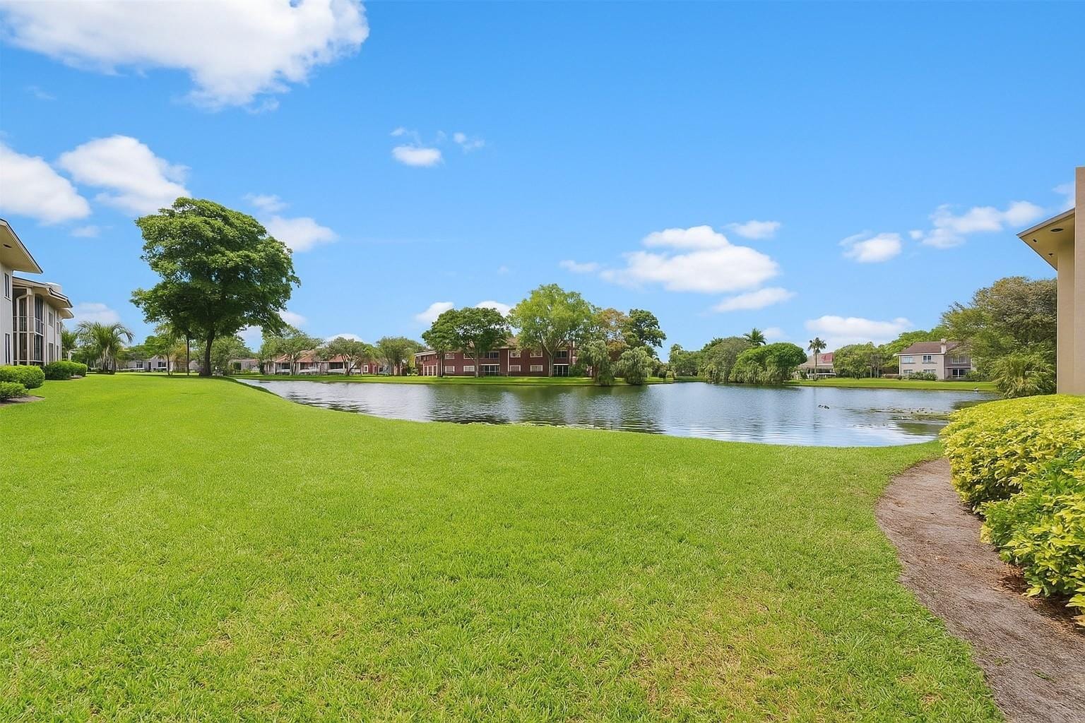 2850 Forest Hills Boulevard 204, Coral Springs, FL 33065 photo 5