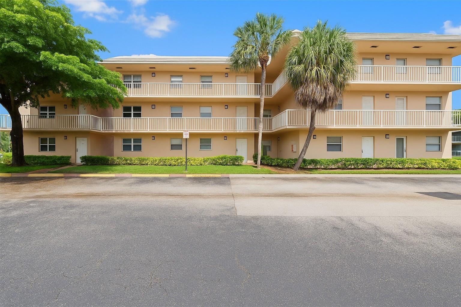 2850 Forest Hills Boulevard 204, Coral Springs, FL 33065 photo 6