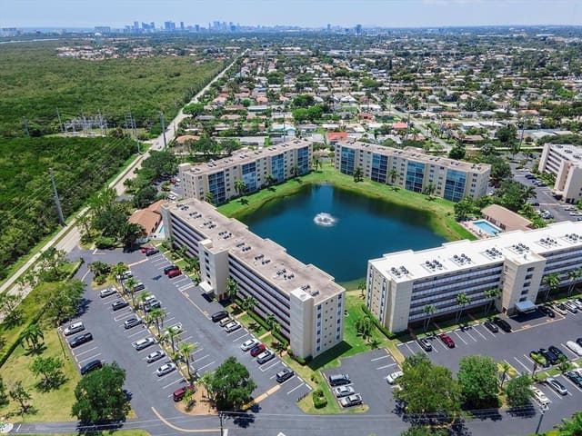 200 SE 5th Avenue 606, Dania Beach, FL 33004