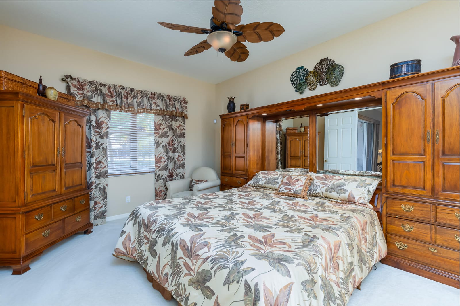 584 NW Lambrusco Drive — photo 10