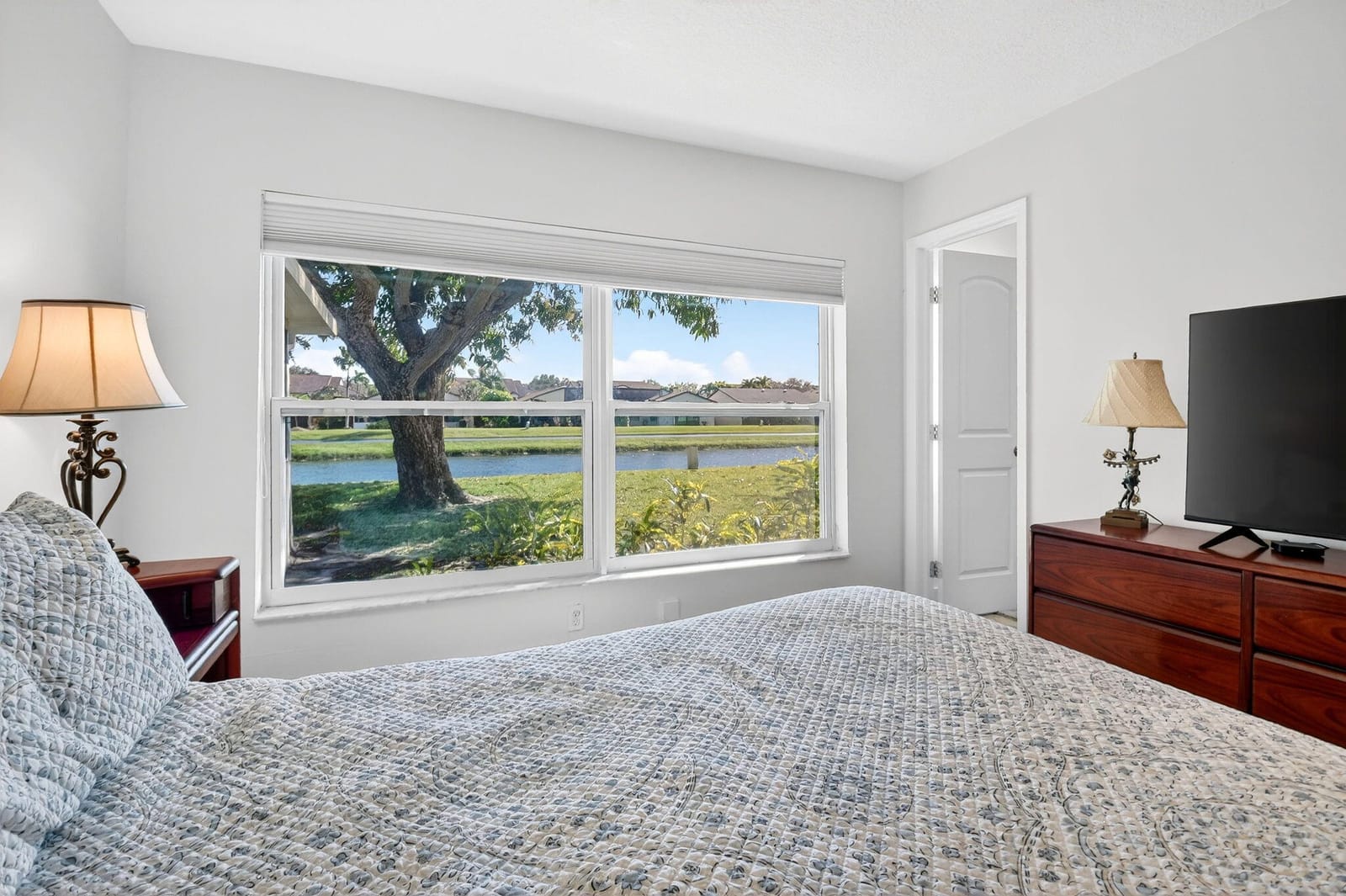 5198 Mirror Lakes Boulevard, Boynton Beach, FL 33472 photo 25