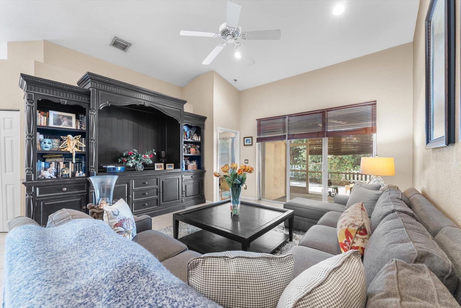 392 W Coral Trace Circle — photo 8