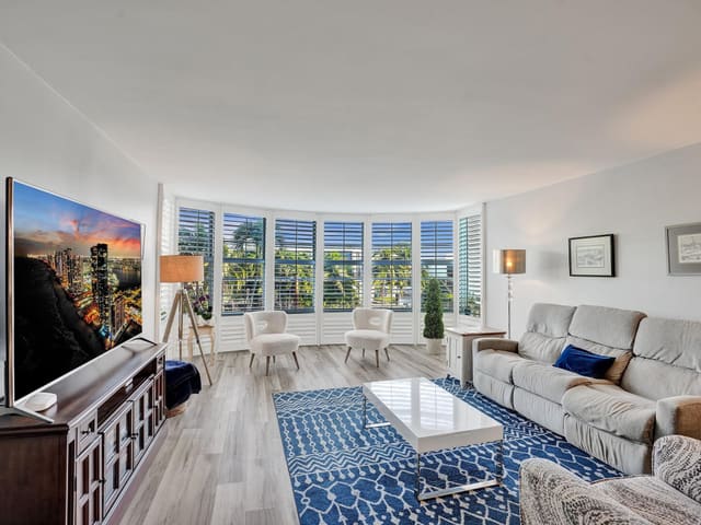 3051 NE 48th Street 205, sold in Ridgeview Towers Condo, Fort Lauderdale, FL
