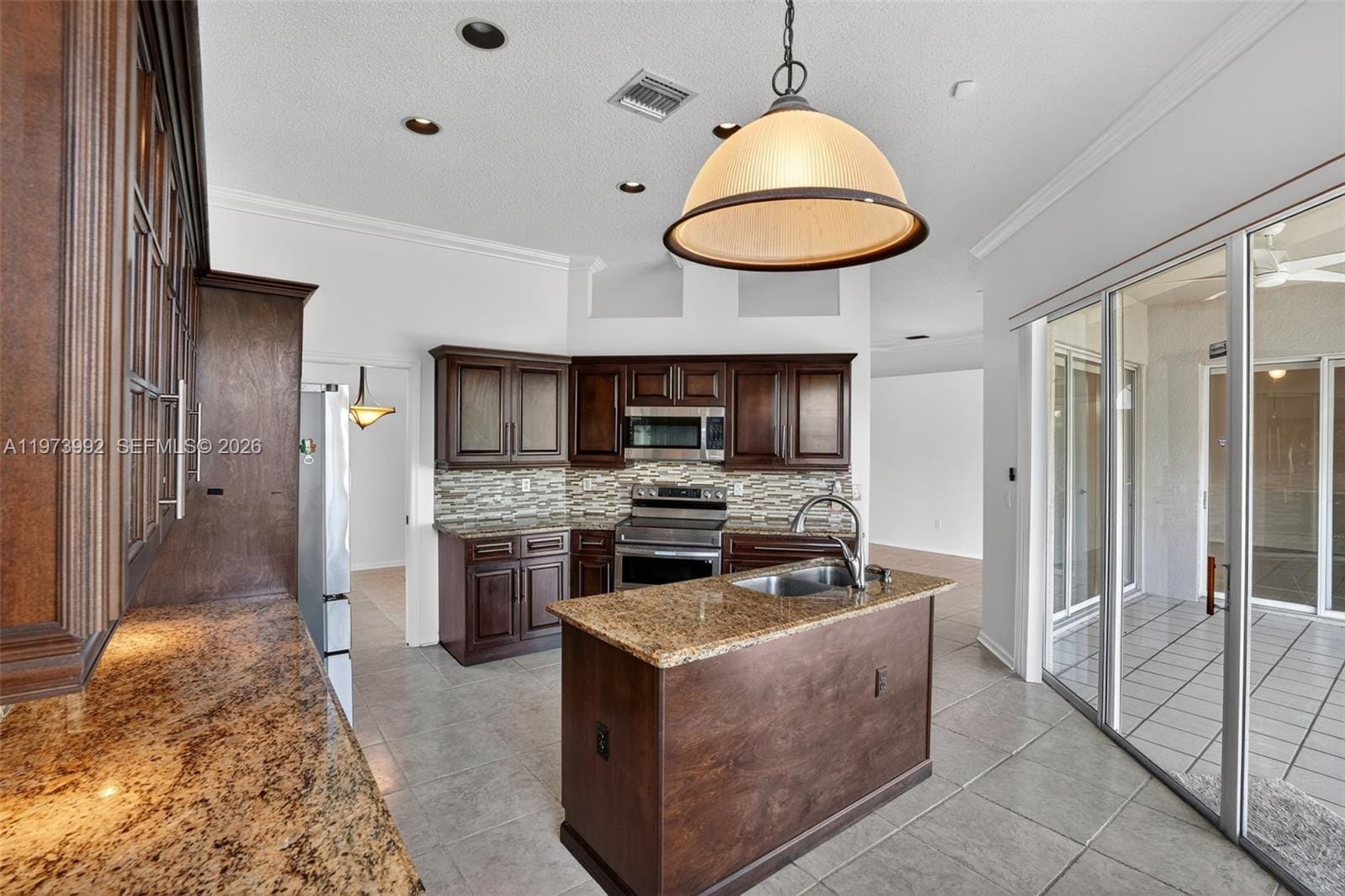 2385 SE 7th Place, Homestead, FL 33033 photo 12