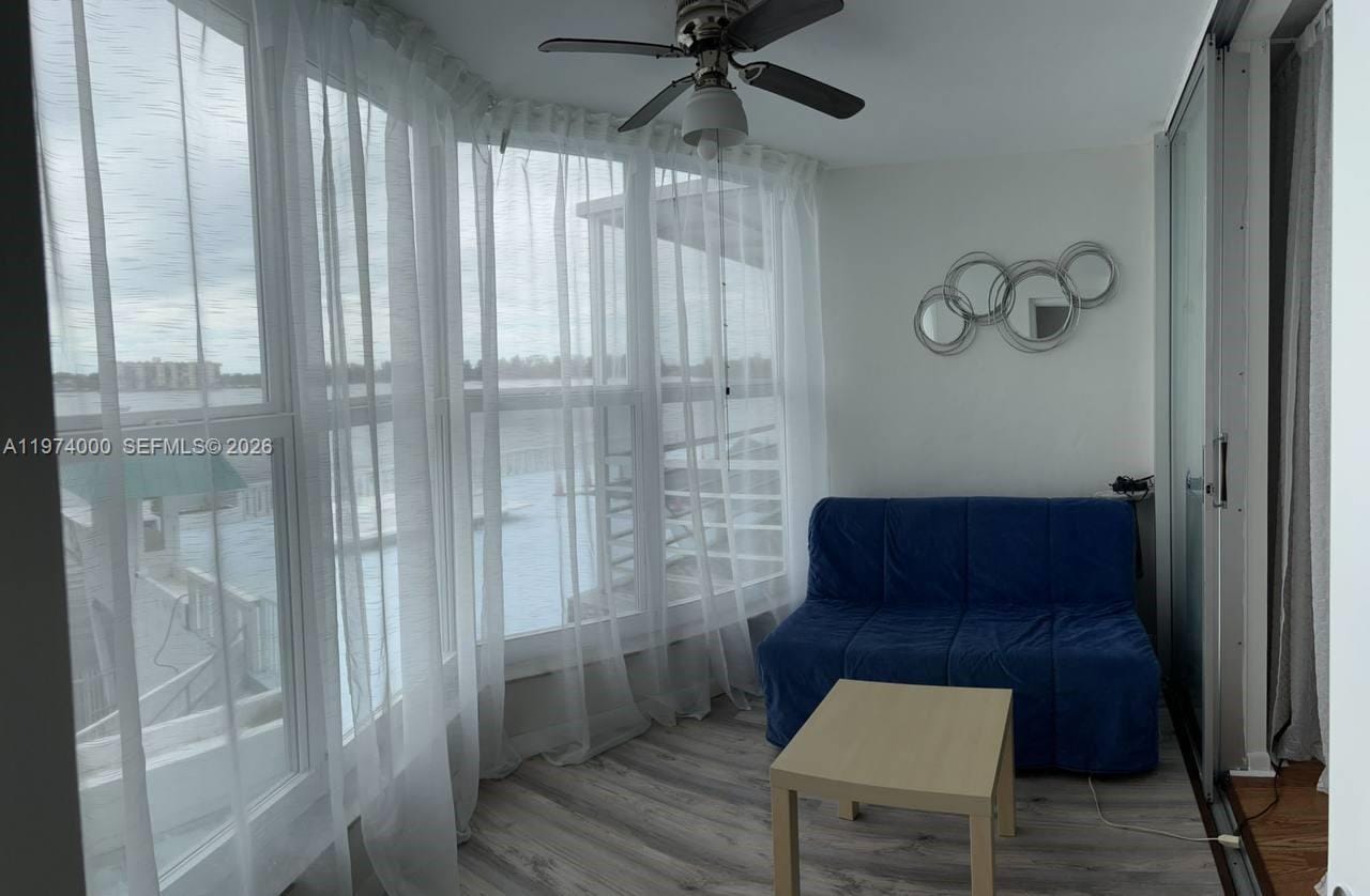 1150 NE 191st Street 34, Miami, FL 33179 photo 4