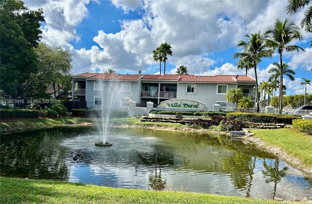 4712 NW 114th Avenue 102, Doral, FL 33178