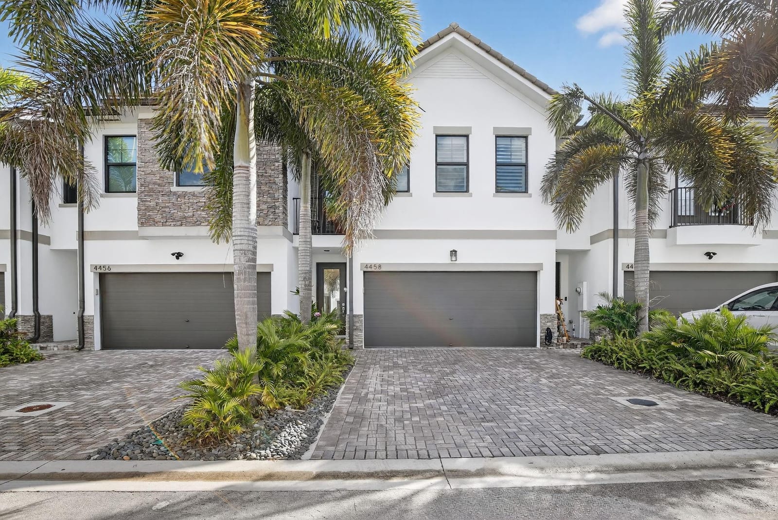 4458 E Aqua Bella Lane 4458, Fort Lauderdale, FL 33312