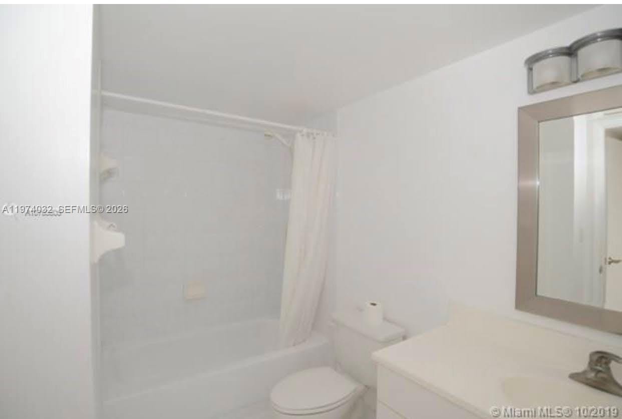 1688 West Avenue 1107 — photo 11