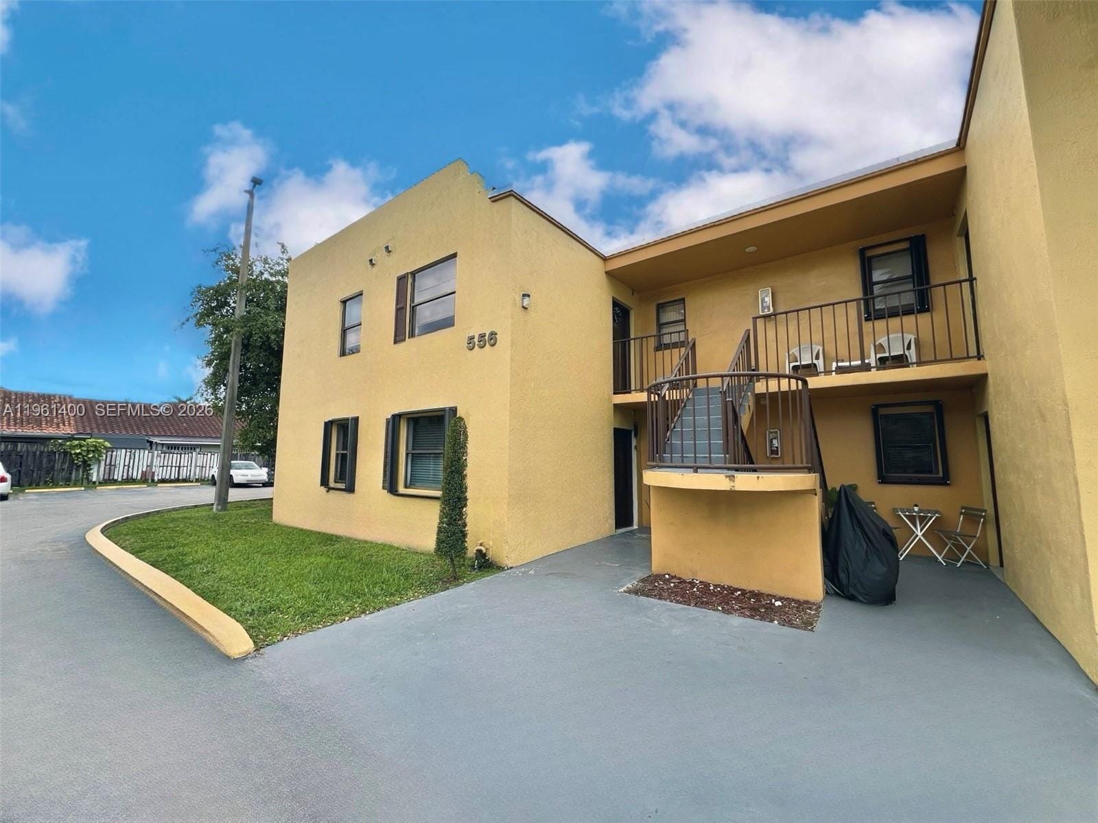 556 NW 114th Avenue 201, Sweetwater, FL 33172 photo 2