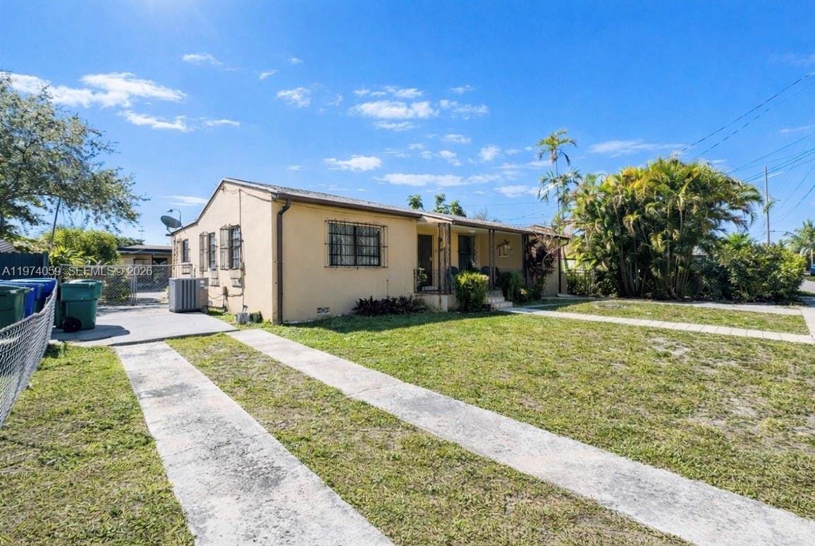 2760 NW 4th Terrace, Miami, FL 33125 photo 2