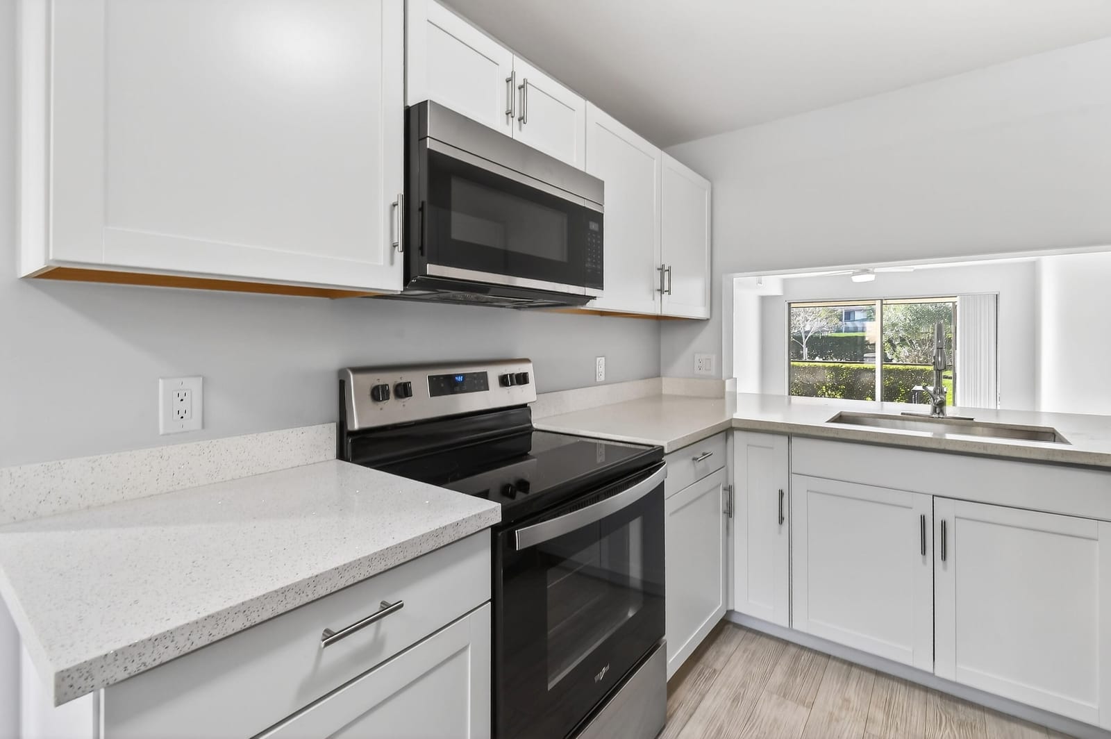 901 Pinecrest Circle C — photo 3