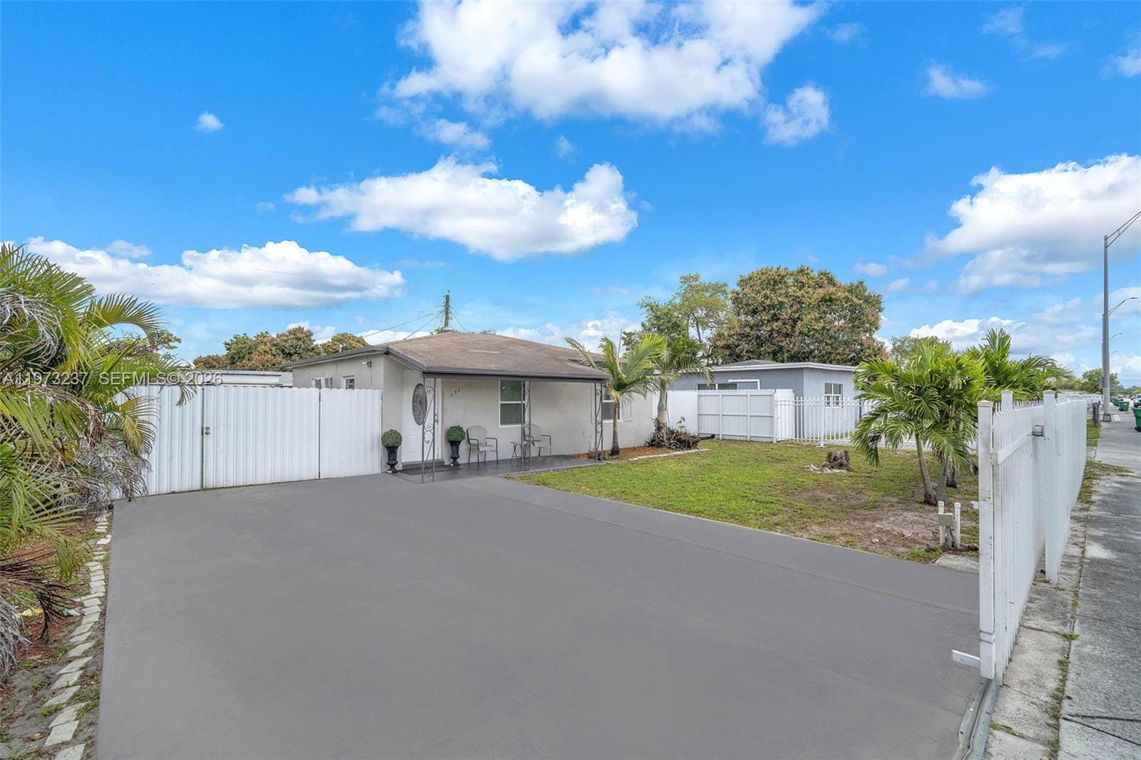Sold home at 2521 NW 151st Street, Miami Gardens, FL 33054