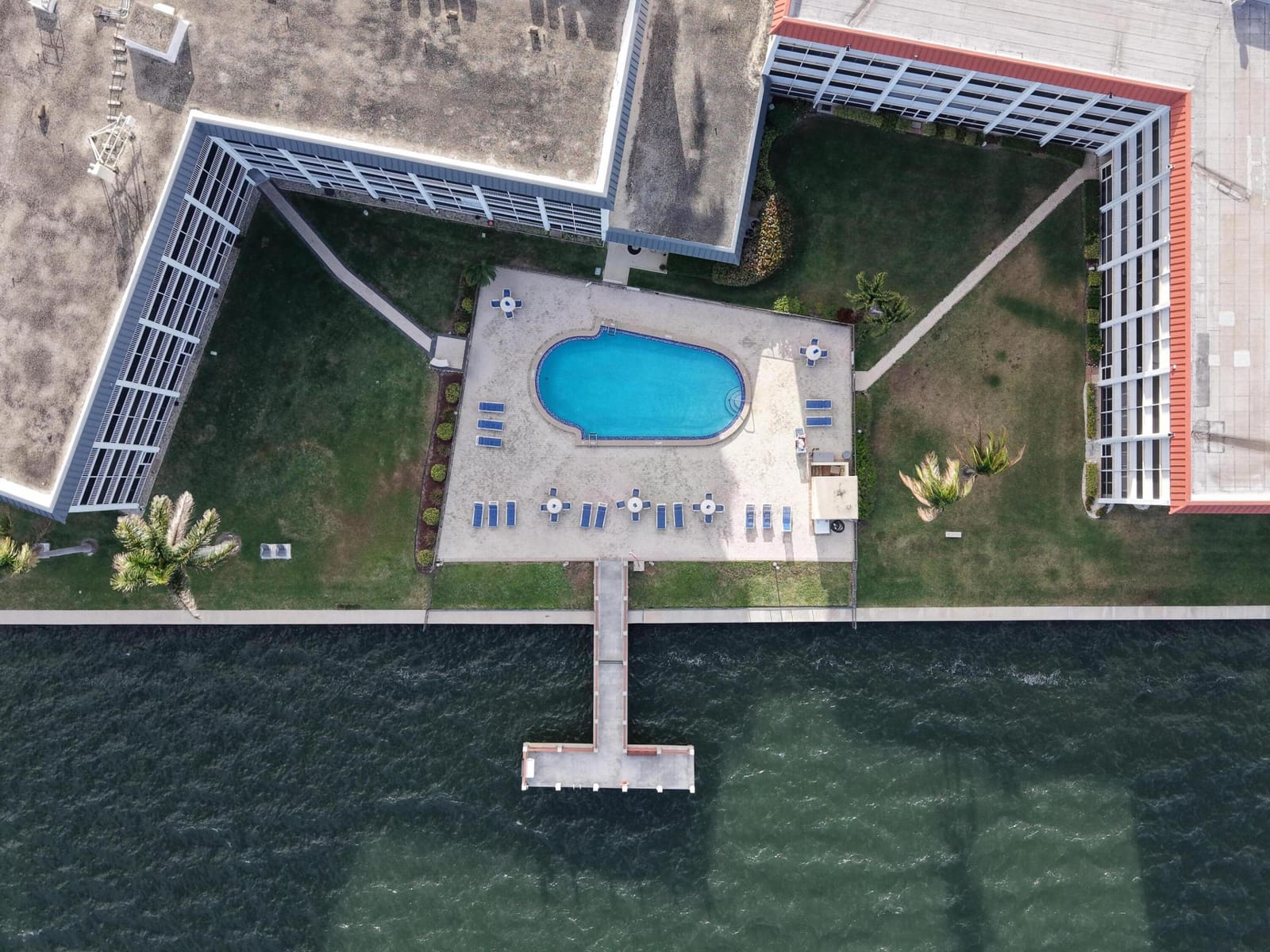 100 Paradise Harbour Boulevard 304 — photo 9