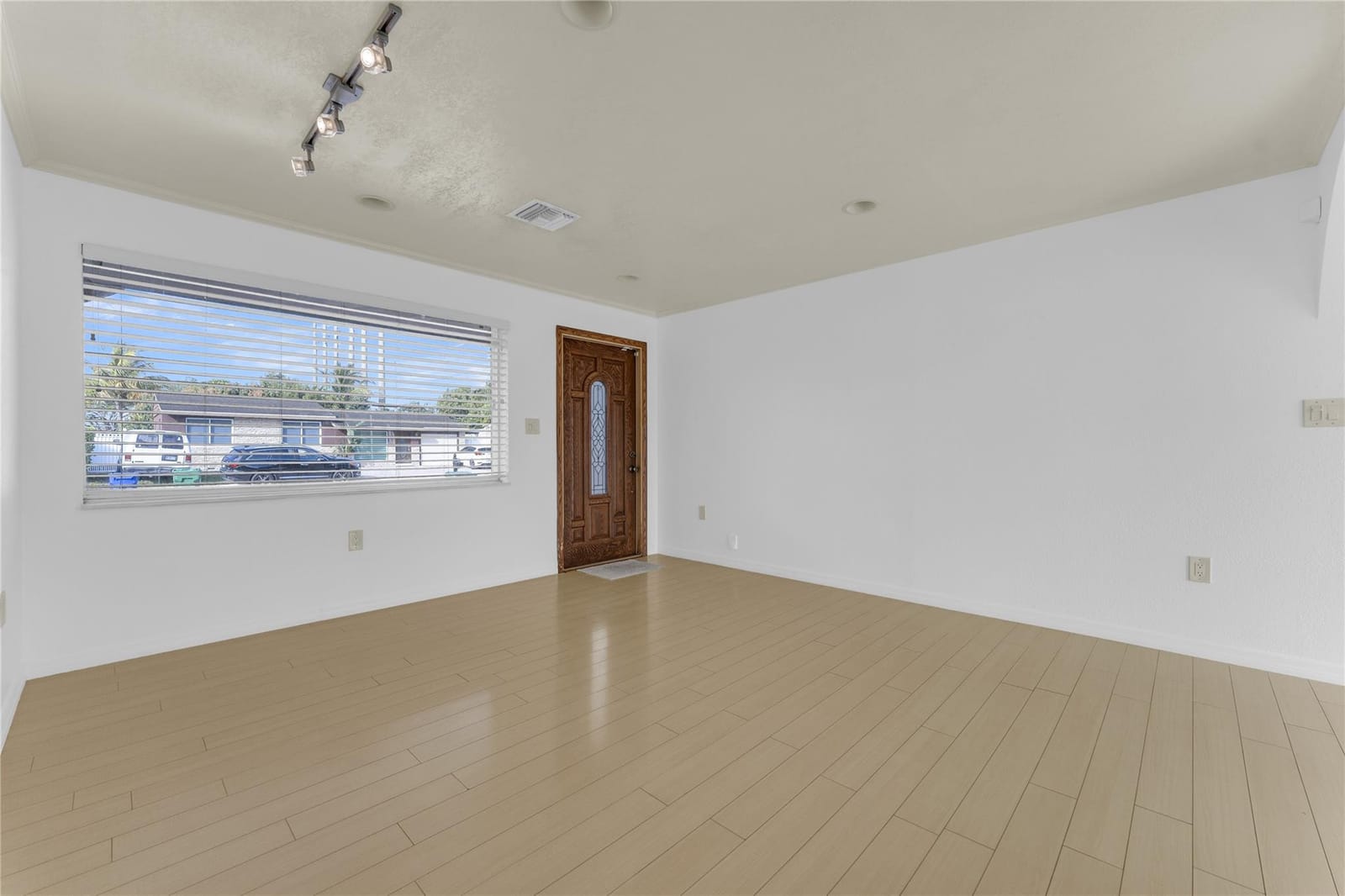 2132 SW 50th Avenue — photo 7