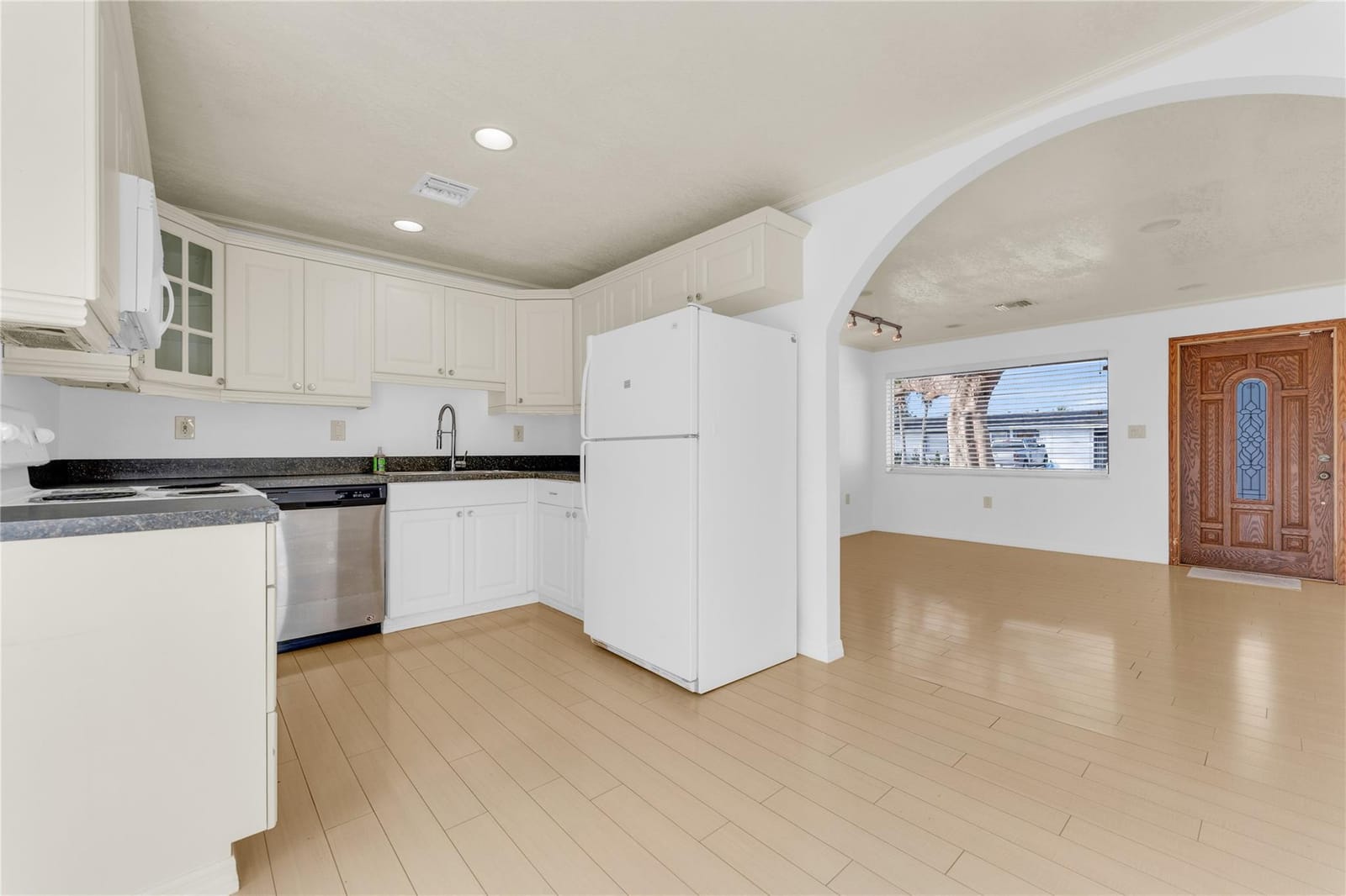 2132 SW 50th Avenue — photo 10