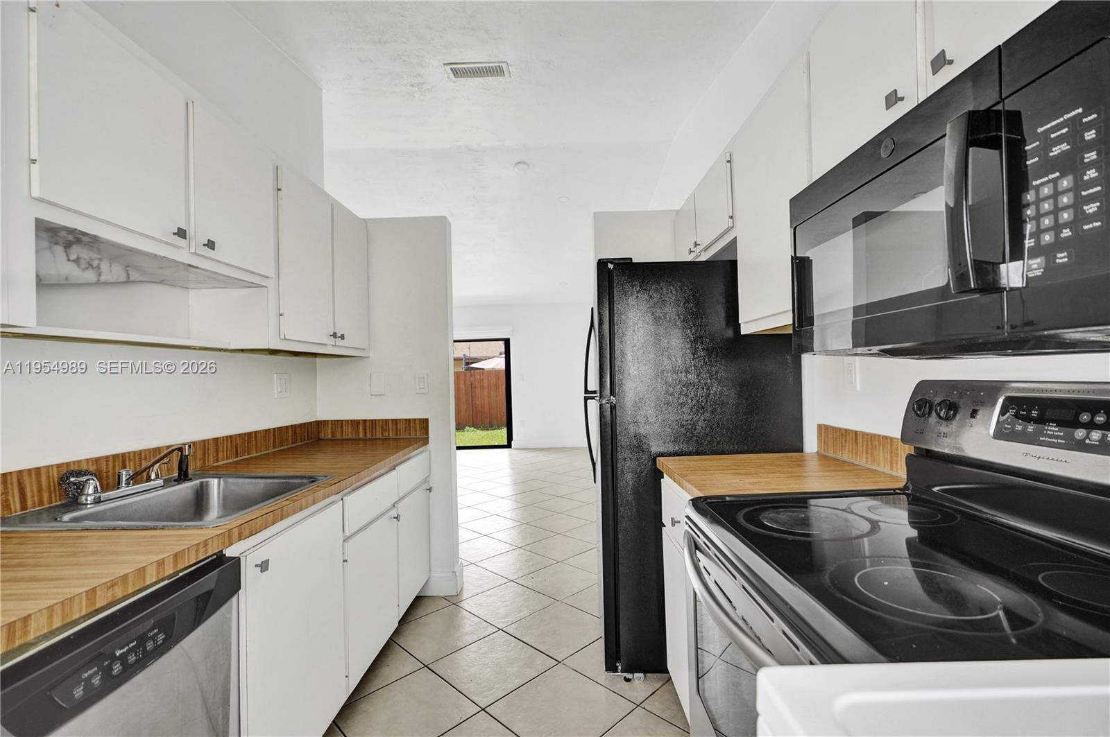 12216 SW 110th Lane, Miami, FL 33186, Miami