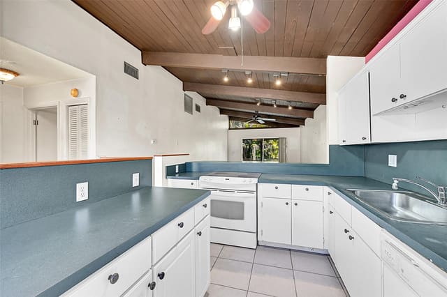 235 Briarwood Circle 2-12A, sold in Villas At Carriage Hills, Hollywood, FL