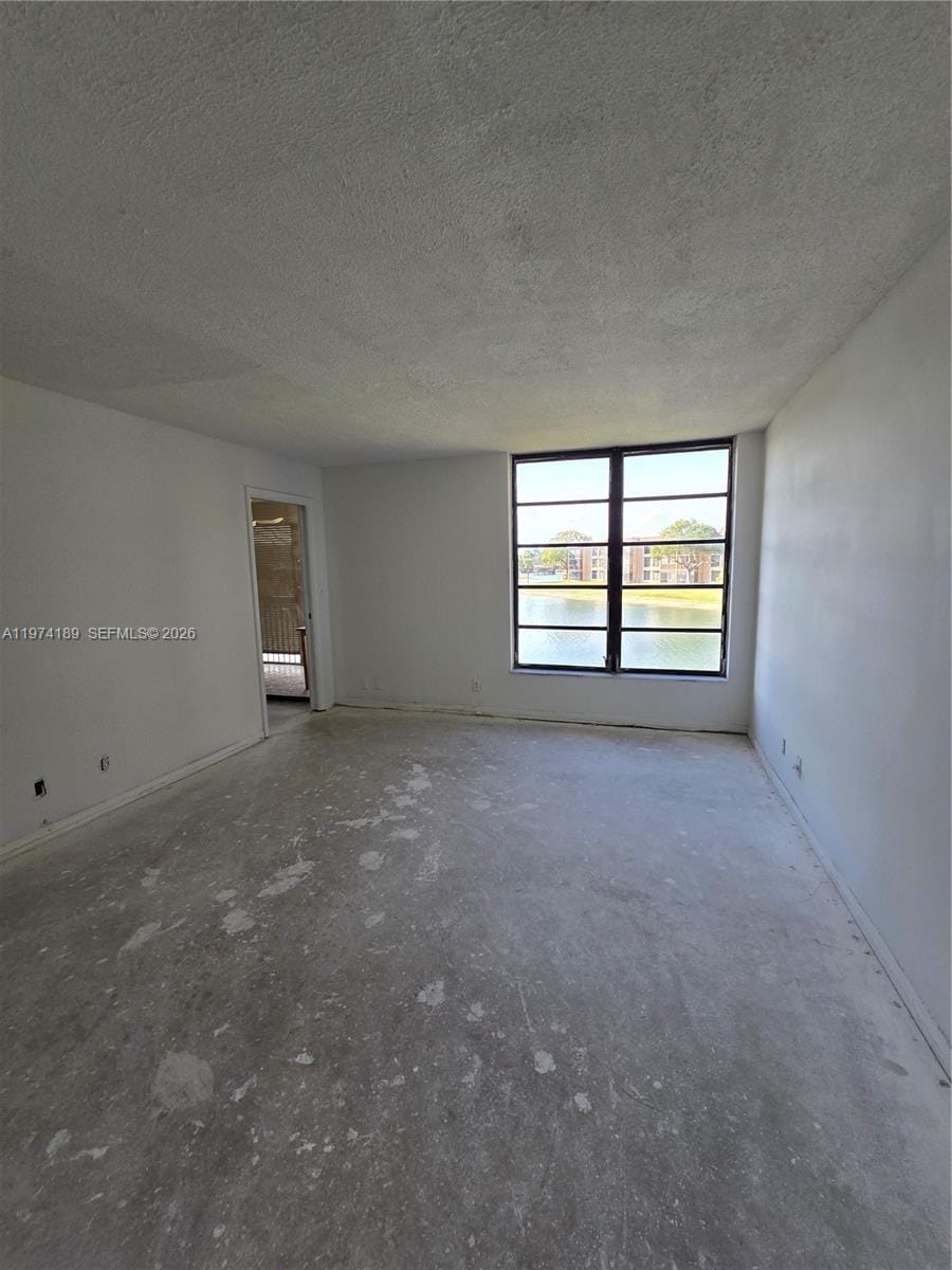 5920 Coral Lake Drive 208 — photo 9