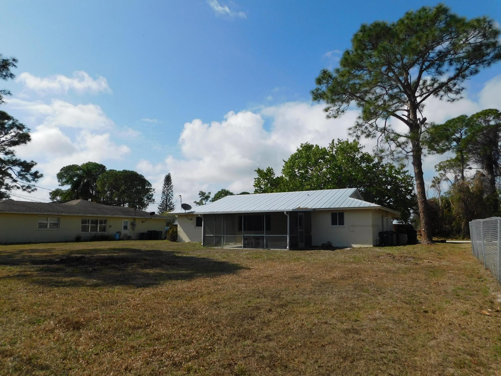 625 NE Larkspur Lane, Port St. Lucie, FL 34983 photo 18