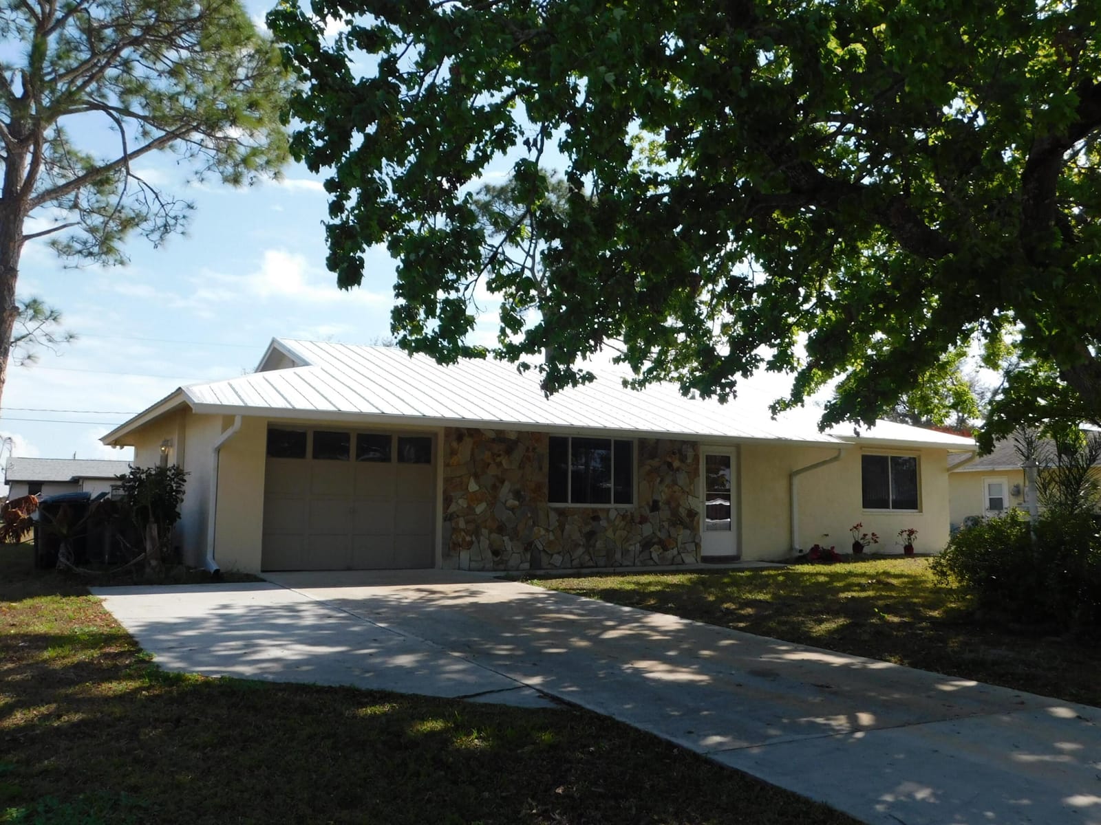 625 NE Larkspur Lane, Port St. Lucie, FL 34983 photo 22