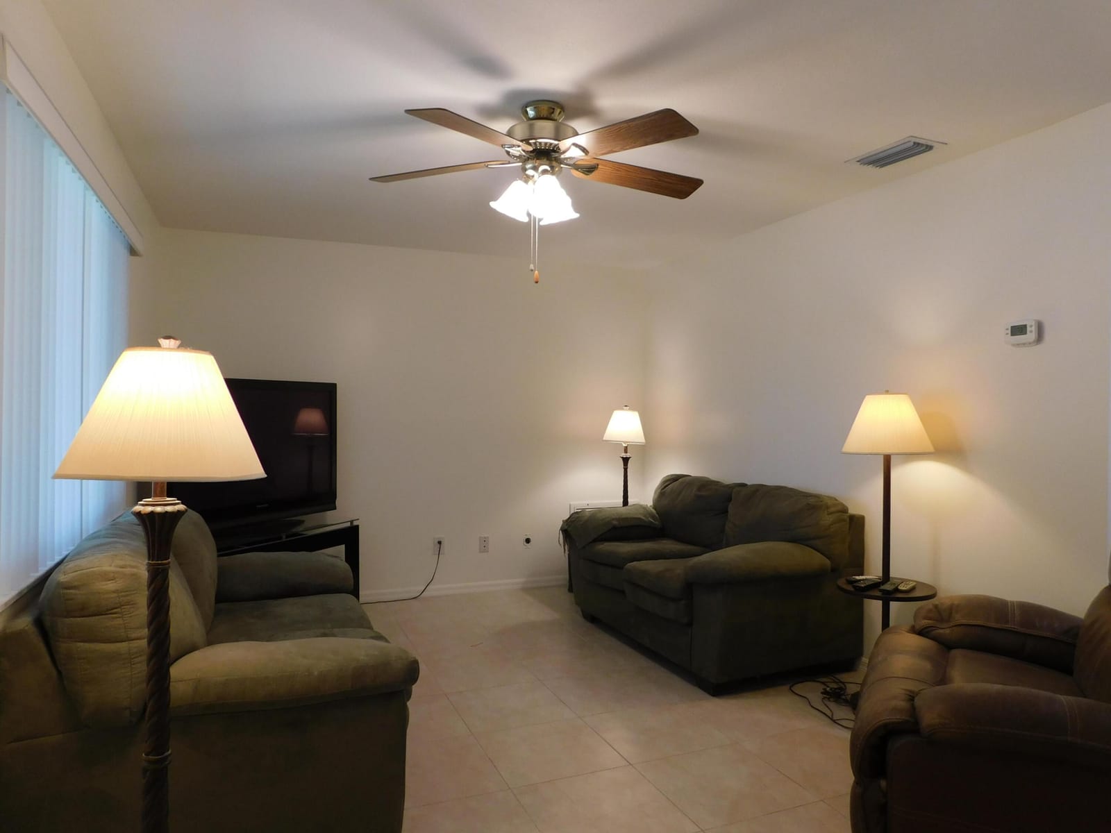 625 NE Larkspur Lane — photo 4