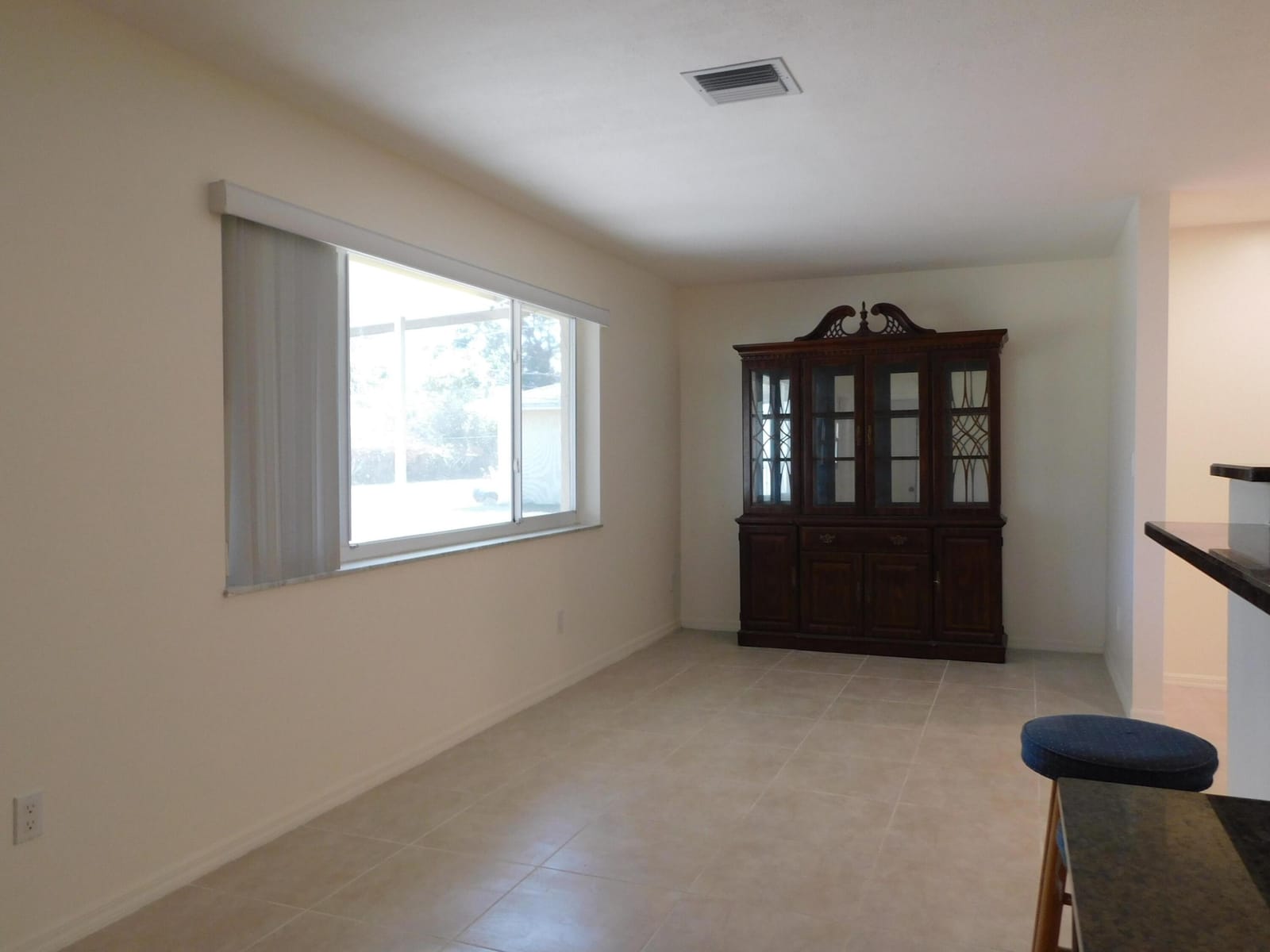 625 NE Larkspur Lane — photo 9