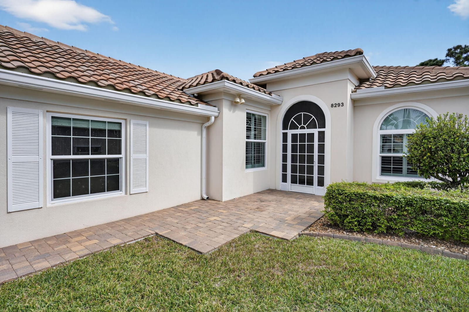 8293 SE Palm Hammock Lane, Hobe Sound, FL 33455 photo 2