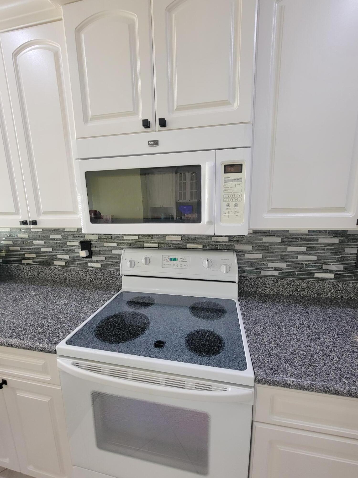 2185 SE Wild Meadow Circle — photo 11