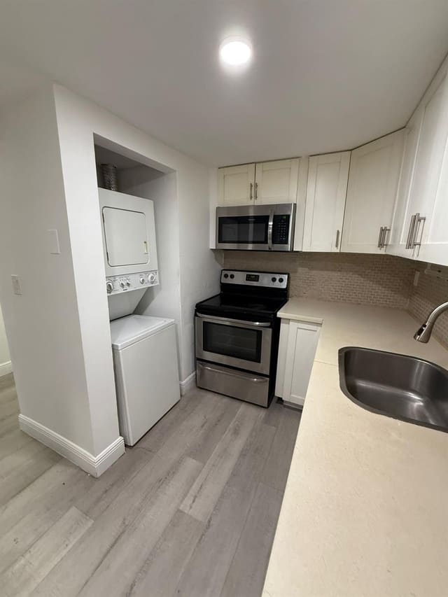 10000 NW 80th Court 2341, sold in Samari Lake East Condo, Hialeah Gardens, FL
