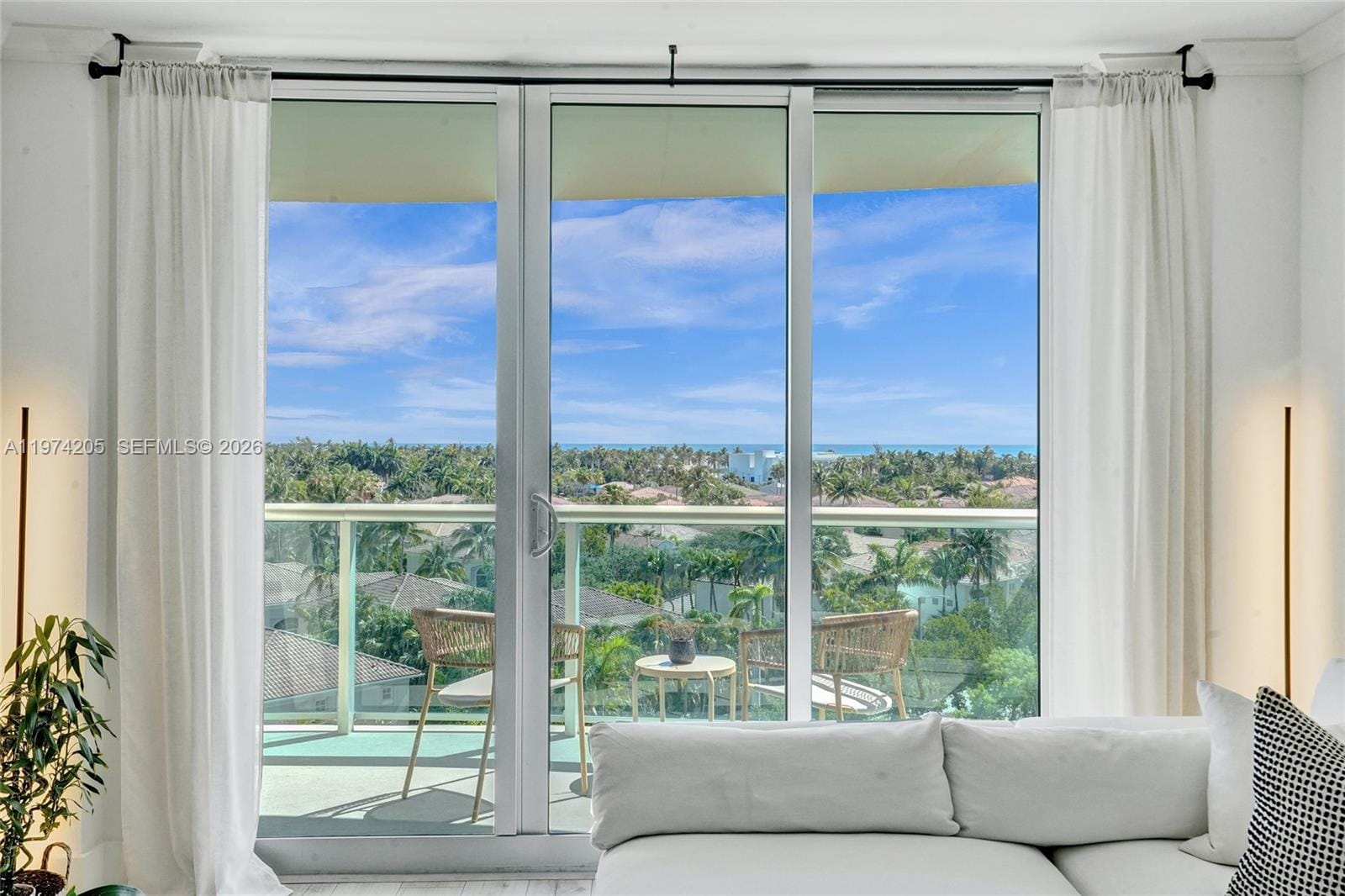 19380 Collins Avenue 718 — photo 3