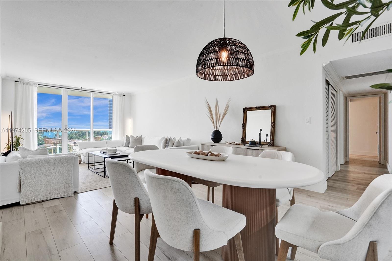 19380 Collins Avenue 718 — photo 4