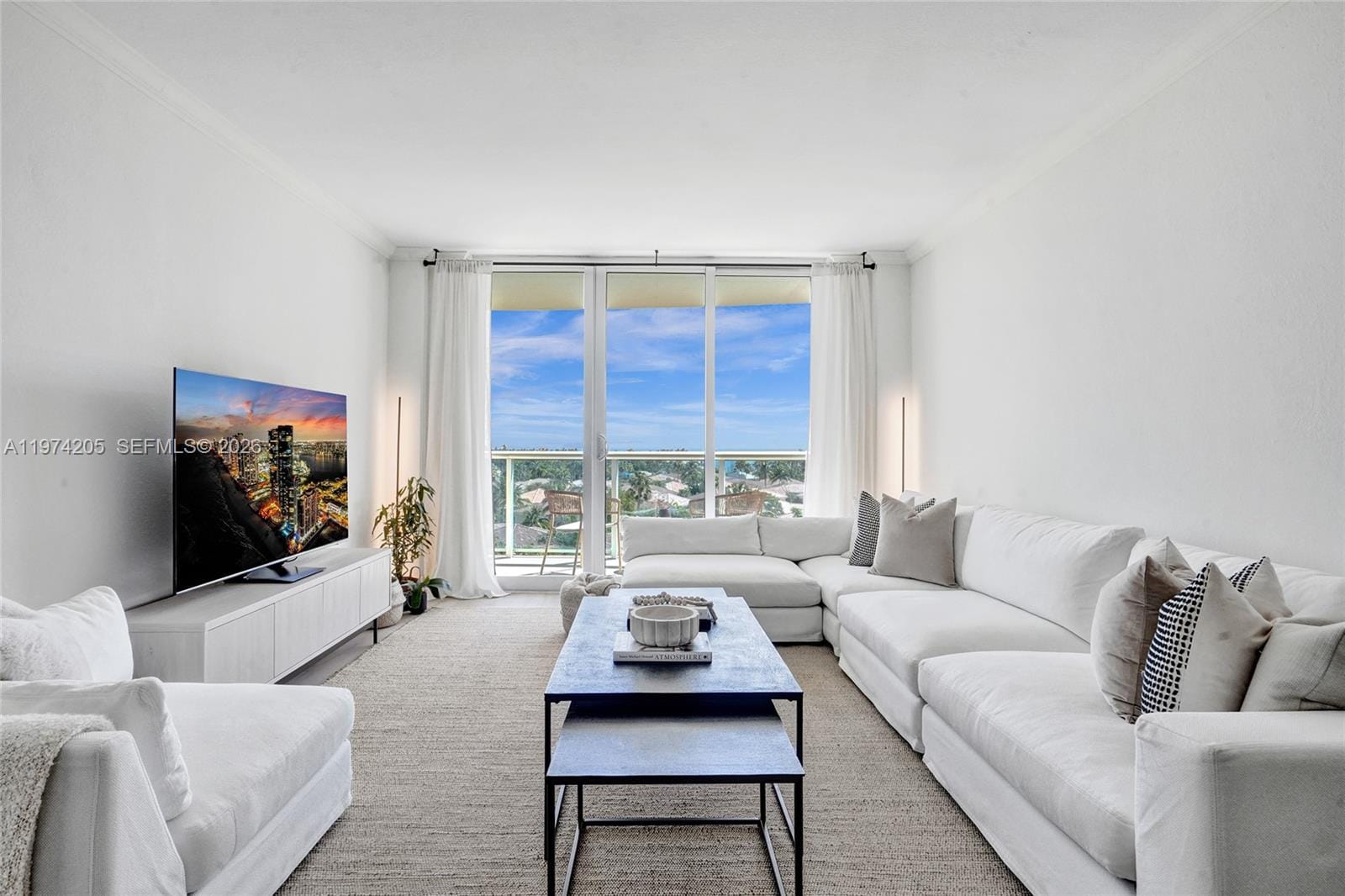 19380 Collins Avenue 718 — photo 7