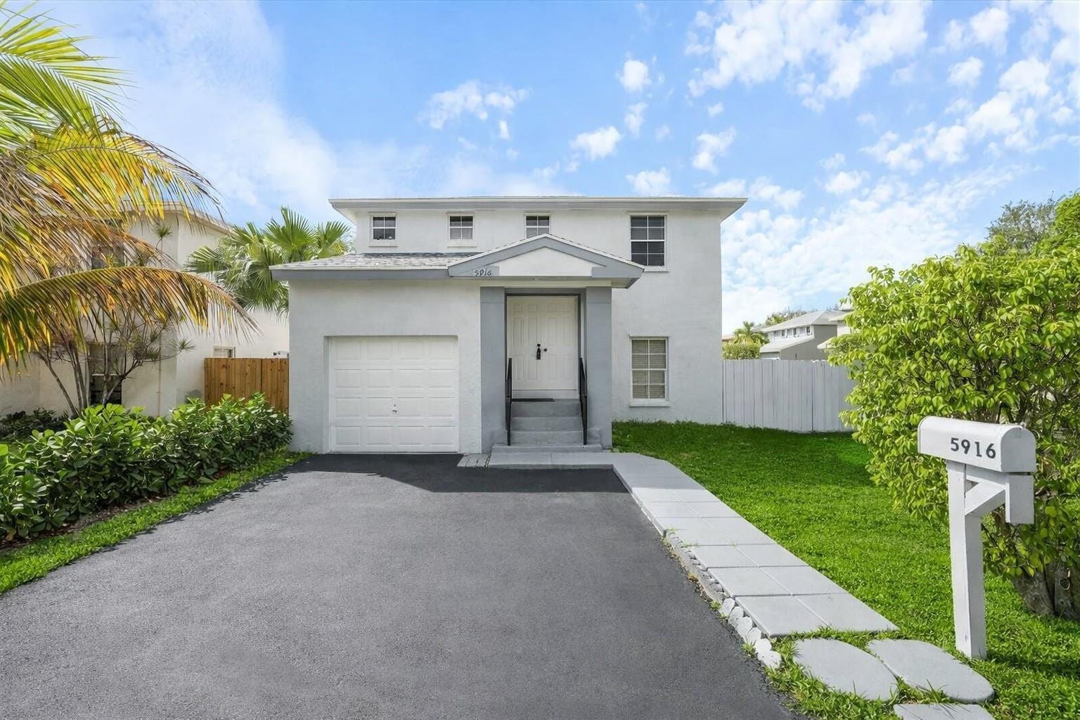 5916 Woodland Point Place, Tamarac, FL 33319
