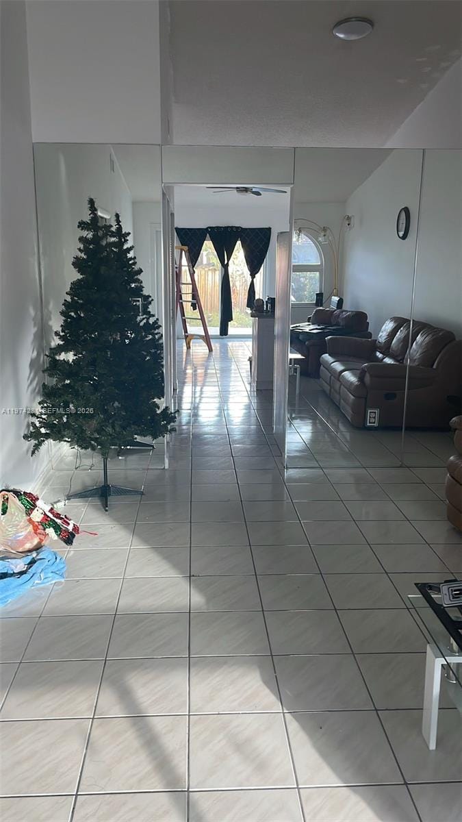 5661 W 21st Avenue, Hialeah, FL 33016 photo 2